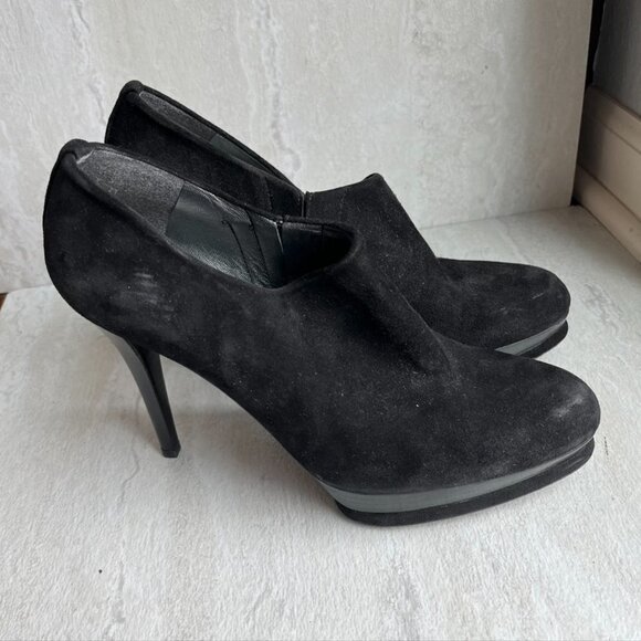 ** STUART WEITZMAN BLACK SUEDE BOOTIE Platform SLIM HEEL size 8.5 - Picture 1 of 10